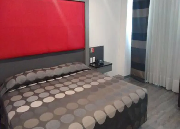 Hotel Atenas Plaza 4*