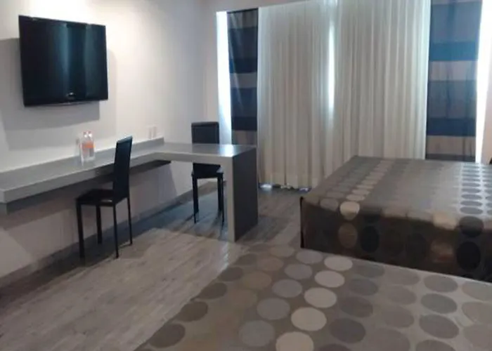 Hotel Atenas Plaza